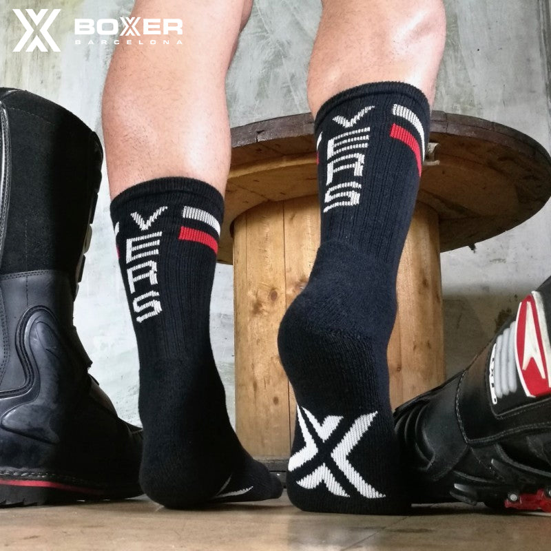 BOXER - Skater Socks VERS - Black/White/Red