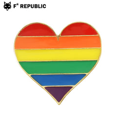 PRIDE LGBTQ Rainbow Jewelry Pin - Corazón